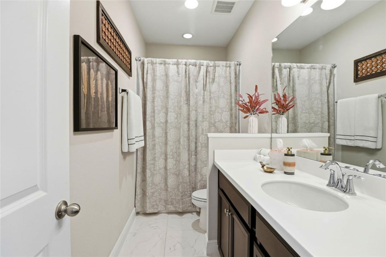 5225 Asher Court , Sarasota, FL 34232 Photo