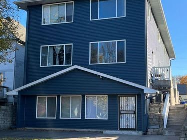 1024 Ross Avenue , Saint Paul, MN 55106