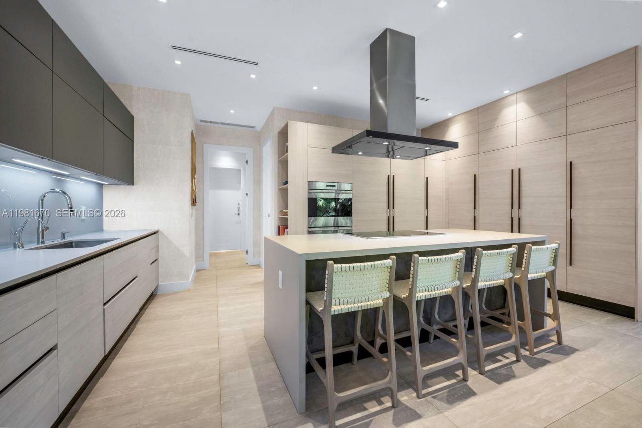 7900 SW 54th Ave , Miami, FL 33143 Photo