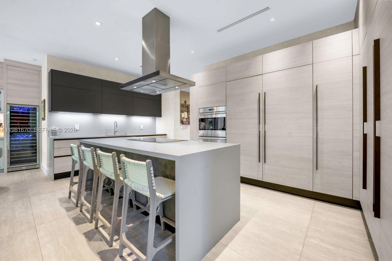 7900 SW 54th Ave , Miami, FL 33143 Photo