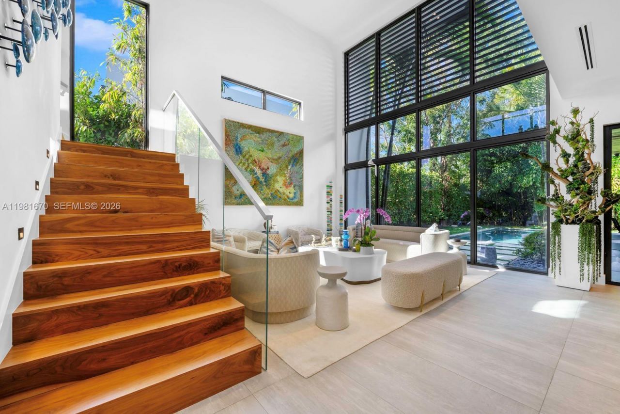 7900 SW 54th Ave , Miami, FL 33143 Photo