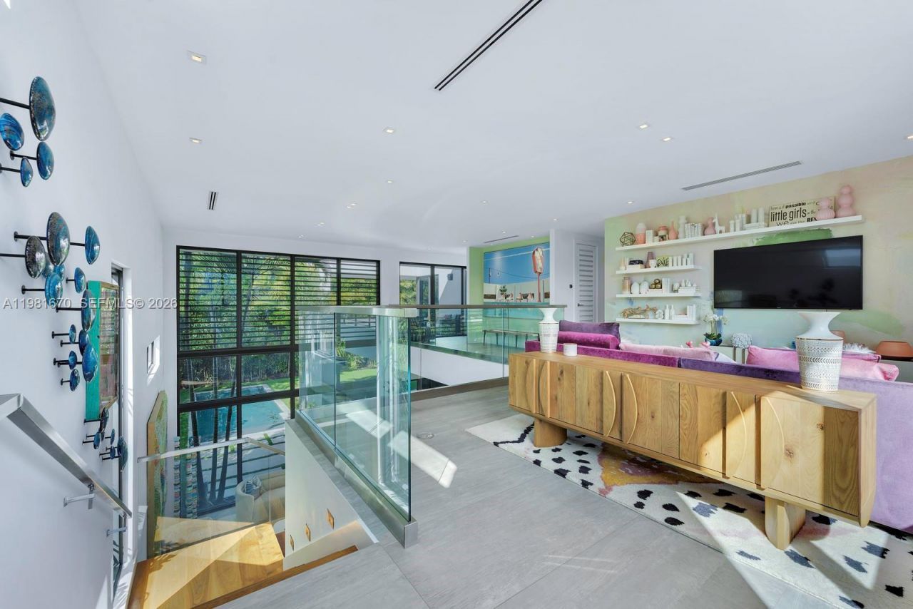 7900 SW 54th Ave , Miami, FL 33143 Photo