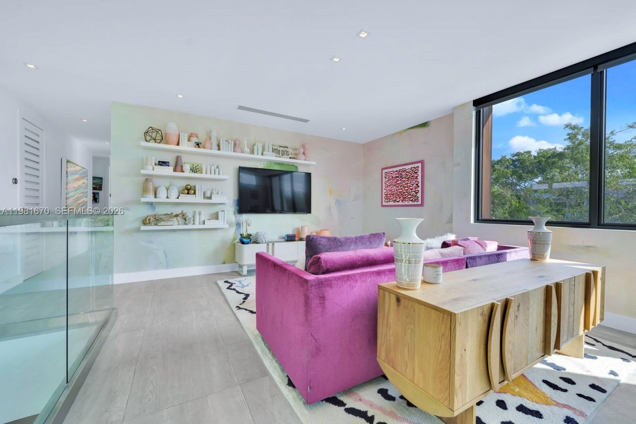 7900 SW 54th Ave , Miami, FL 33143 Photo