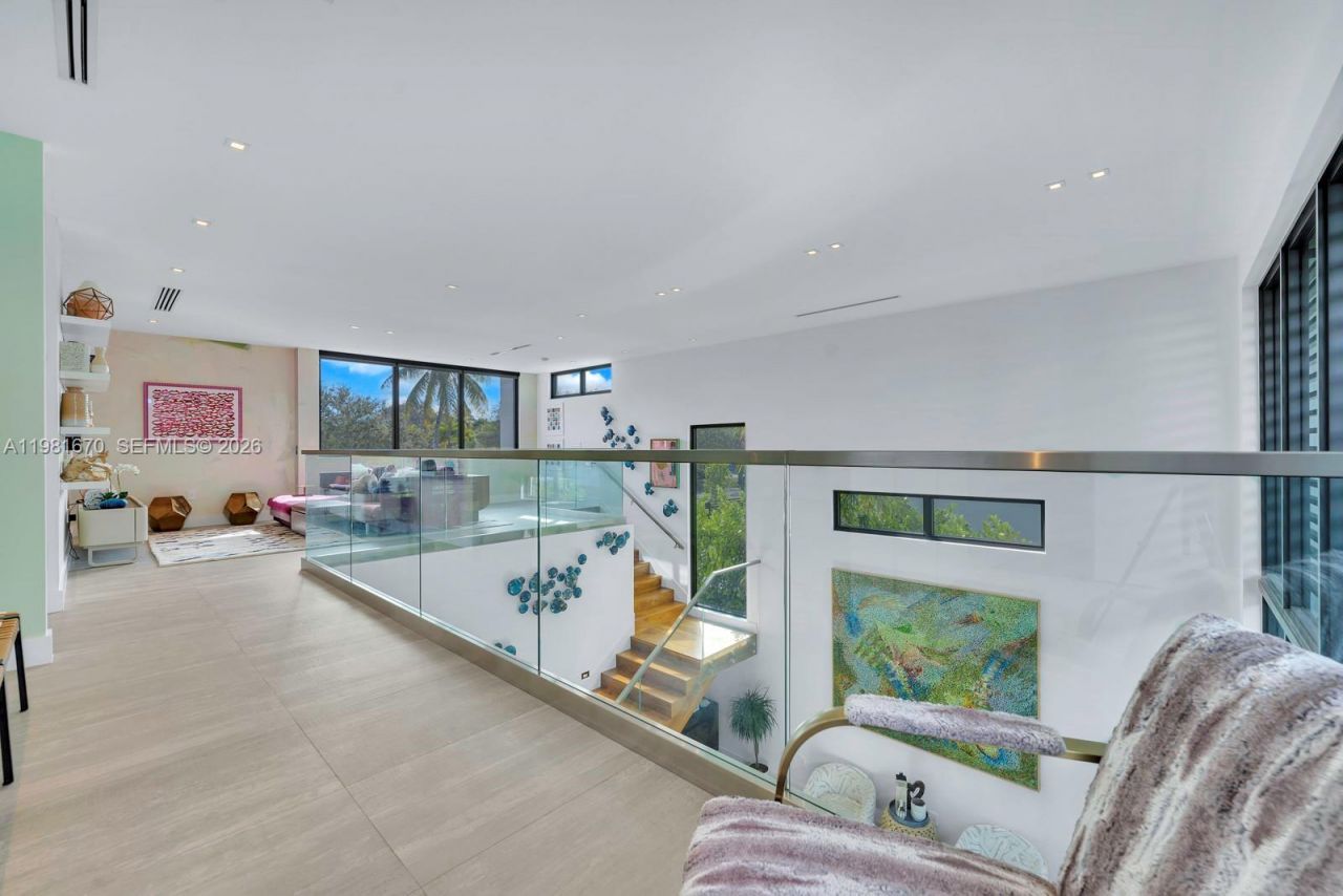 7900 SW 54th Ave , Miami, FL 33143 Photo