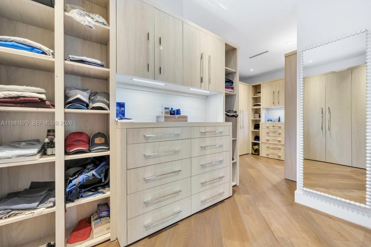 7900 SW 54th Ave , Miami, FL 33143 Photo