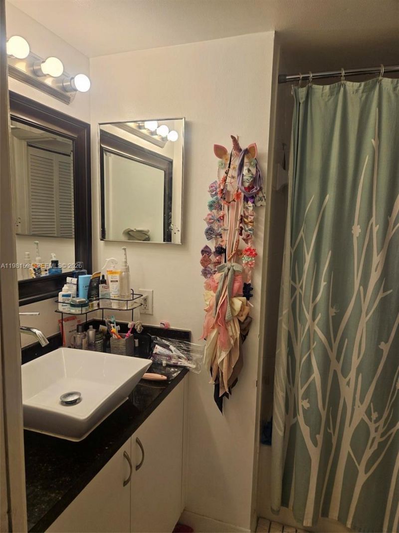 19501 E Country Club Dr , Unit 9306, Aventura, FL 33180 Photo