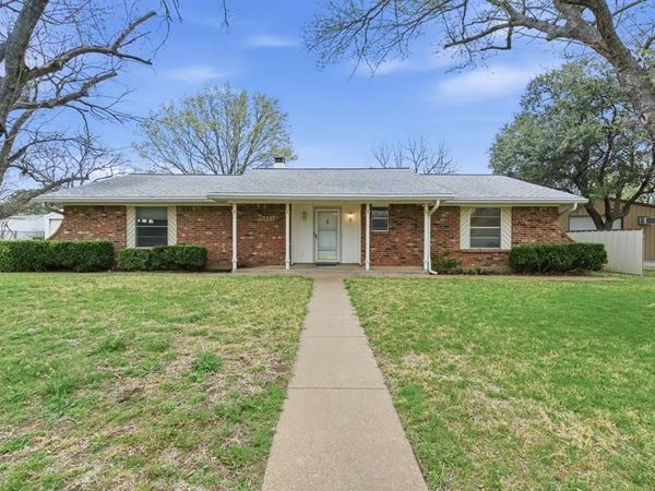 8832 Herman Street, White Settlement, TX 76108