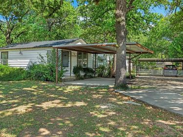 5325 trentman Street, Fort Worth, TX 76119