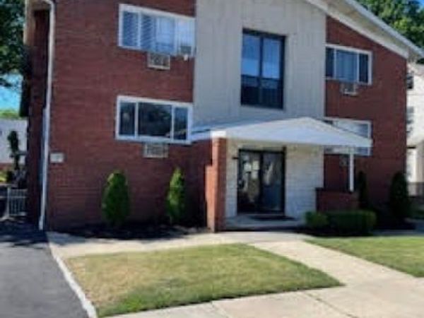 117 W 3Rd Ave, Unit 14, Roselle, NJ 07203