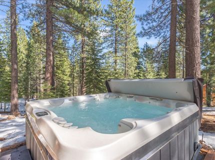 12621 Peregrine Drive, Truckee, CA 96161 Photo