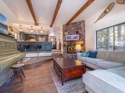 12621 Peregrine Drive, Truckee, CA 96161 Photo