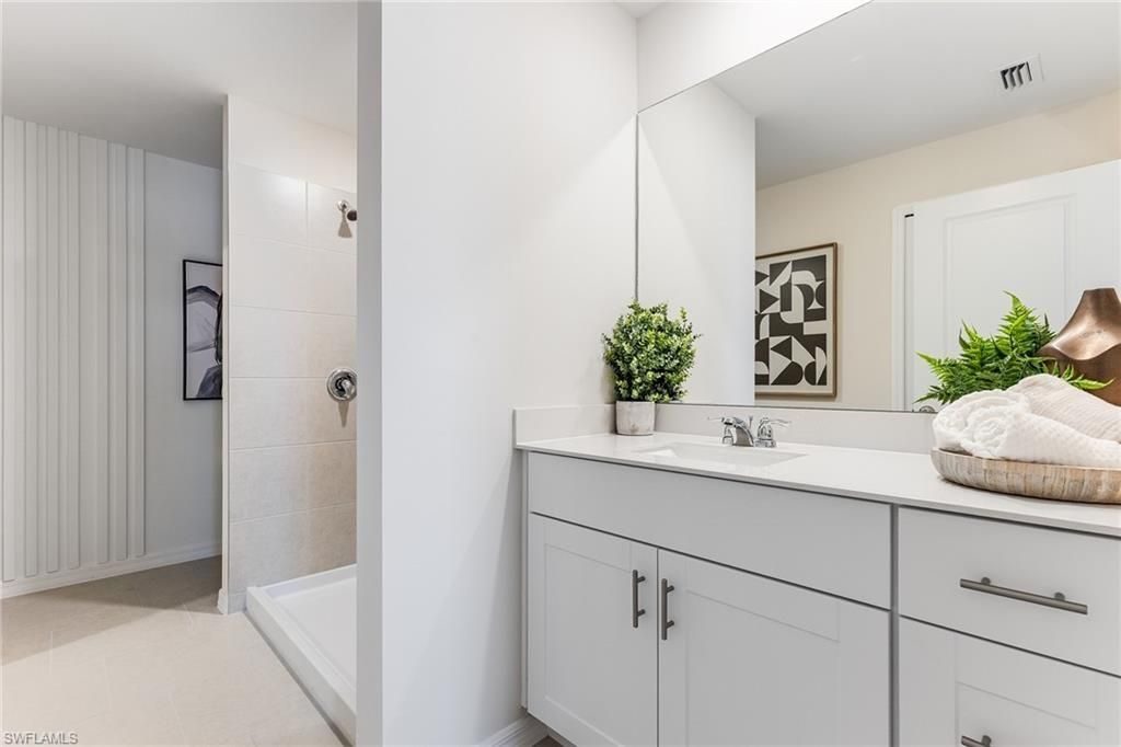 339 Marabou Dr , Lehigh Acres, FL 33936 Photo