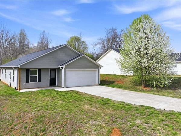 550 Cypress Drive, Mount Airy, GA 30563