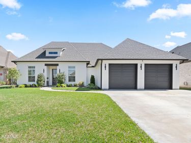 102 Fresh Fields Lane, Lafayette, LA 70503
