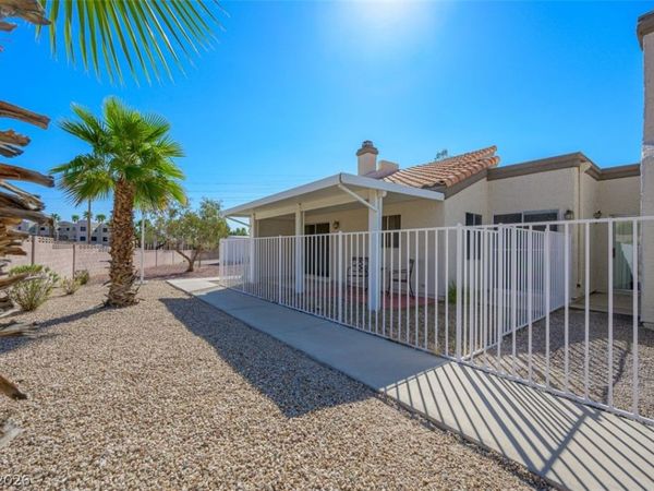 2100 Pebble Creek Lane , Laughlin, NV 89029