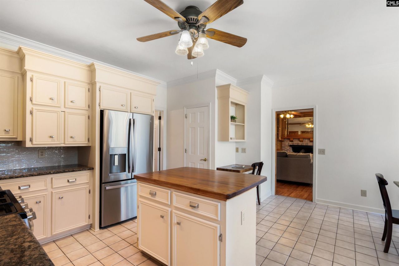 312 Mooring Lane  Photo 11