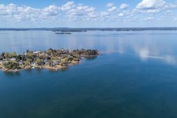 312 Mooring Lane  photo 4