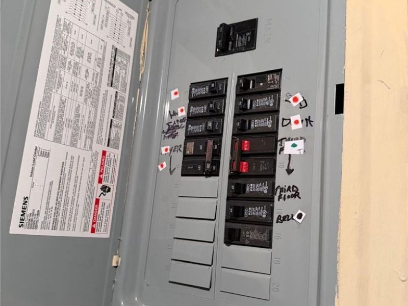 10111 North Boulevard, Cleveland, OH 44108 Photo 4