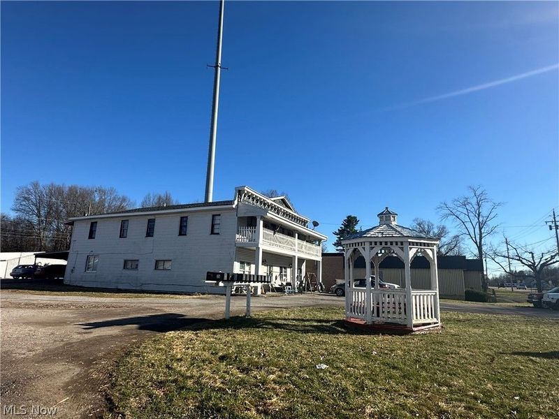 35-51 S Salem Warren Road, North Jackson, OH 44451 Photo 4