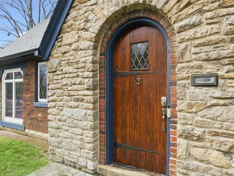 5055 Anderson Place, Cincinnati, OH 45227 Photo 4