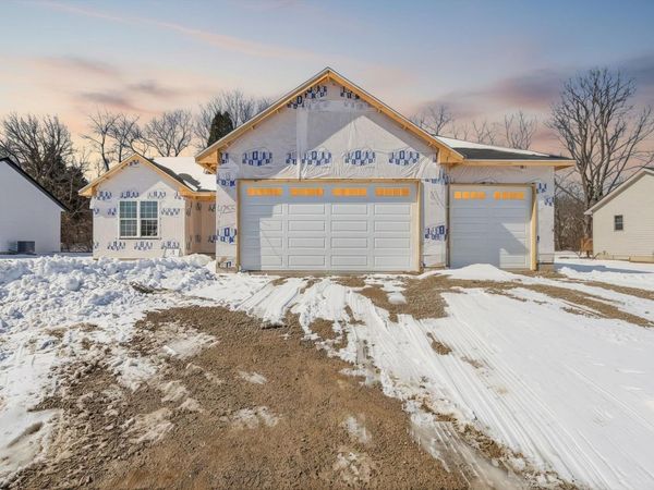 4255 Huntinghorne Drive, Janesville, WI 53546