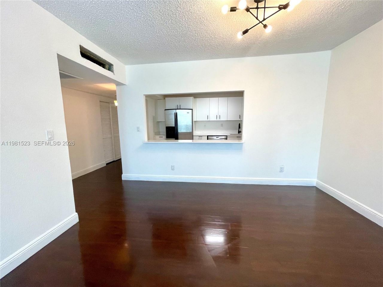19390 Collins Ave , Unit 316, Sunny Isles Beach, FL 33160 Photo
