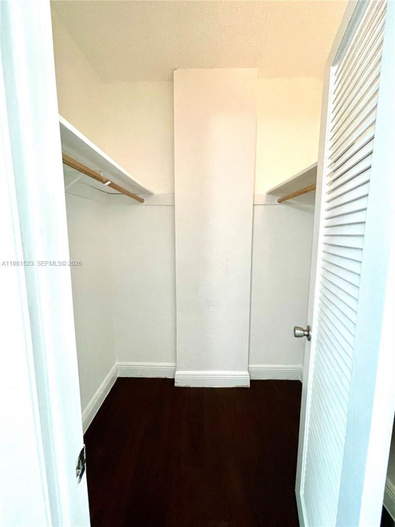 19390 Collins Ave , Unit 316, Sunny Isles Beach, FL 33160 Photo