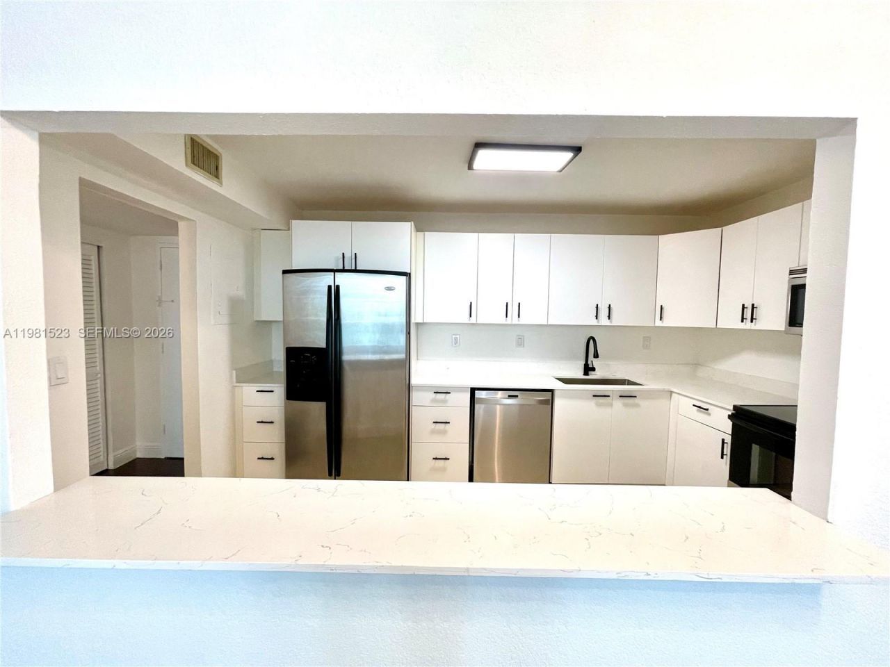 19390 Collins Ave , Unit 316, Sunny Isles Beach, FL 33160 Photo