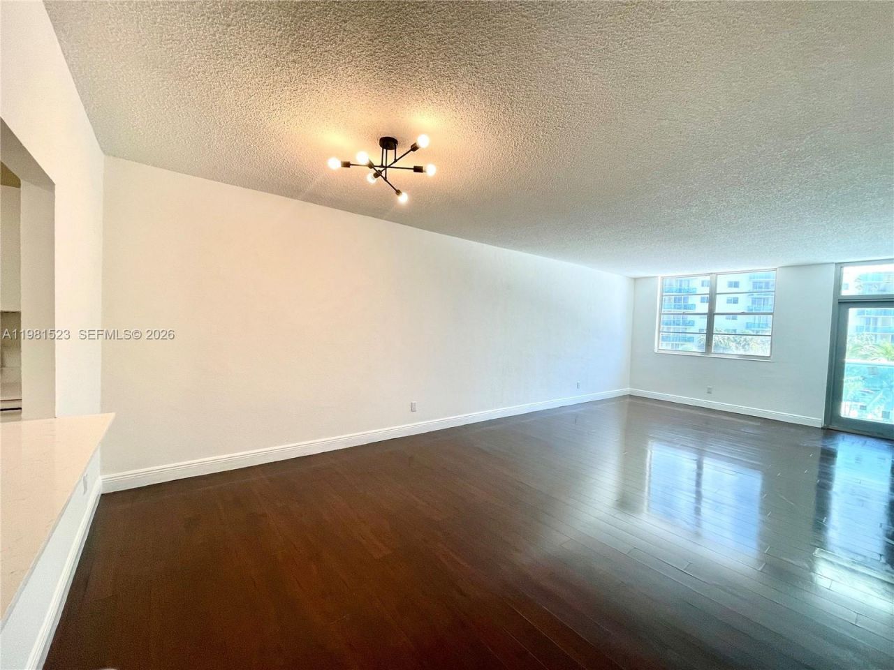 19390 Collins Ave , Unit 316, Sunny Isles Beach, FL 33160 Photo