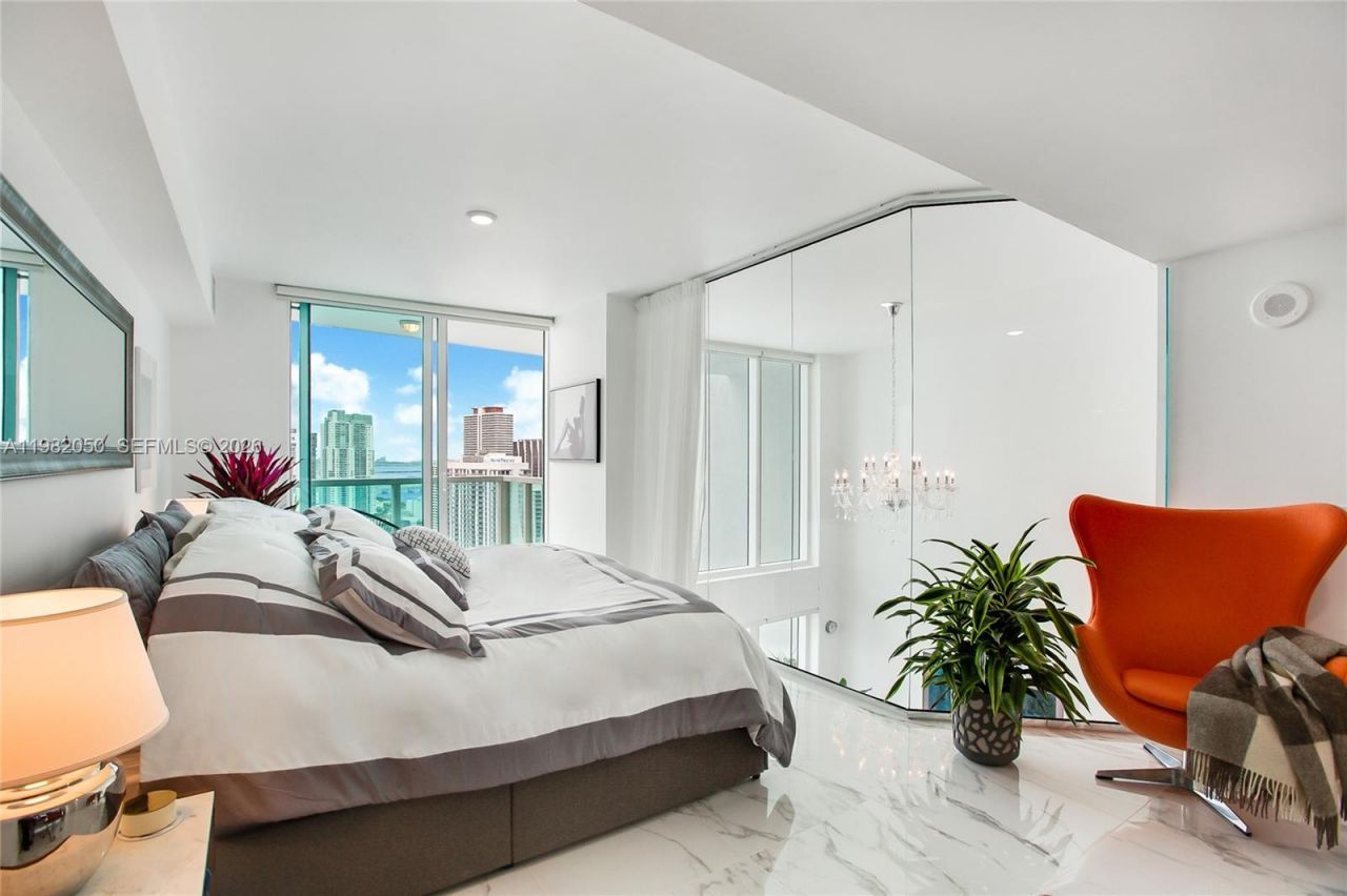 41 SE 5th St, Unit 2109, Miami, FL 33131 Photo