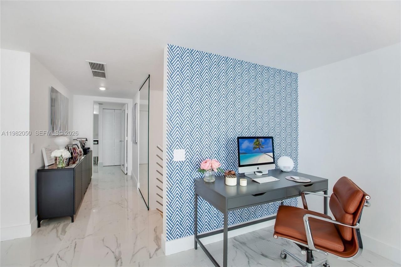 41 SE 5th St, Unit 2109, Miami, FL 33131 Photo
