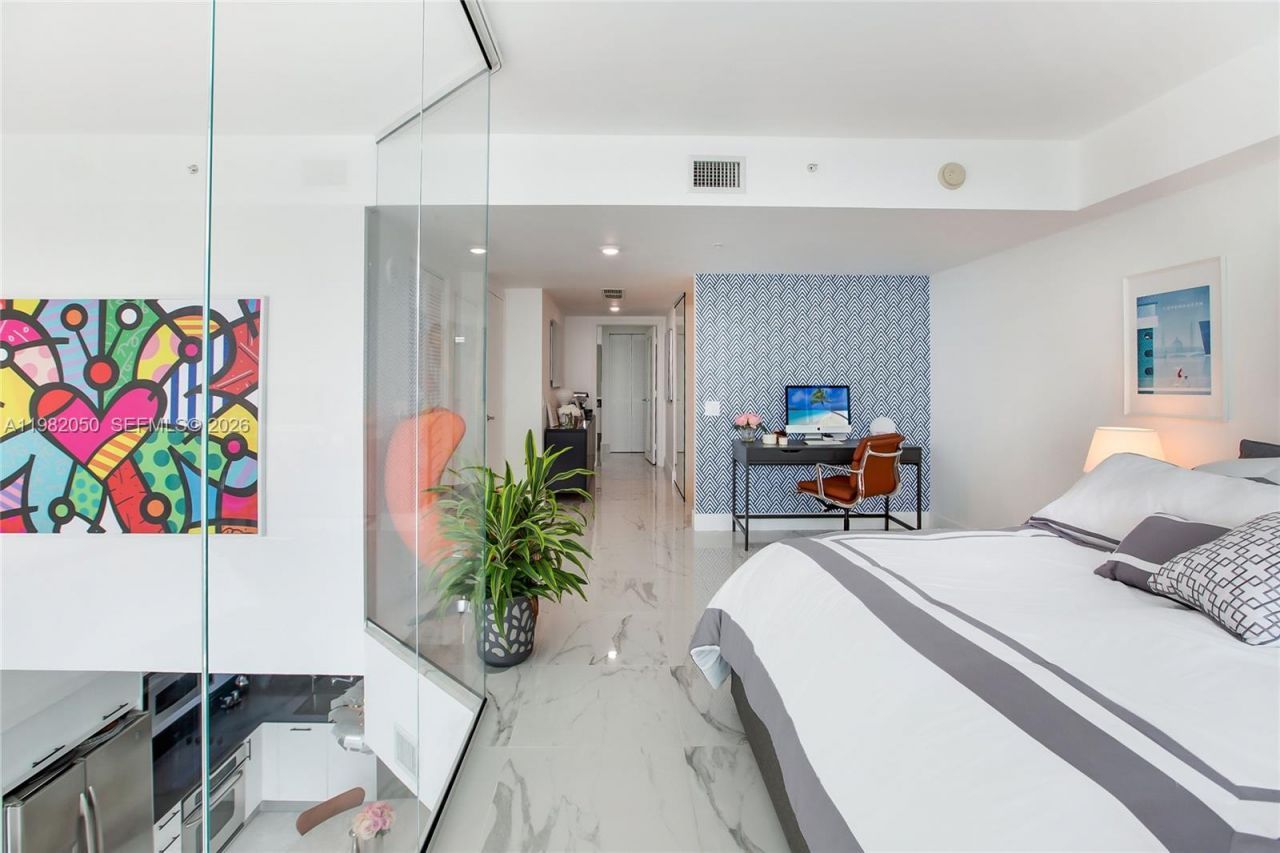 41 SE 5th St, Unit 2109, Miami, FL 33131 Photo