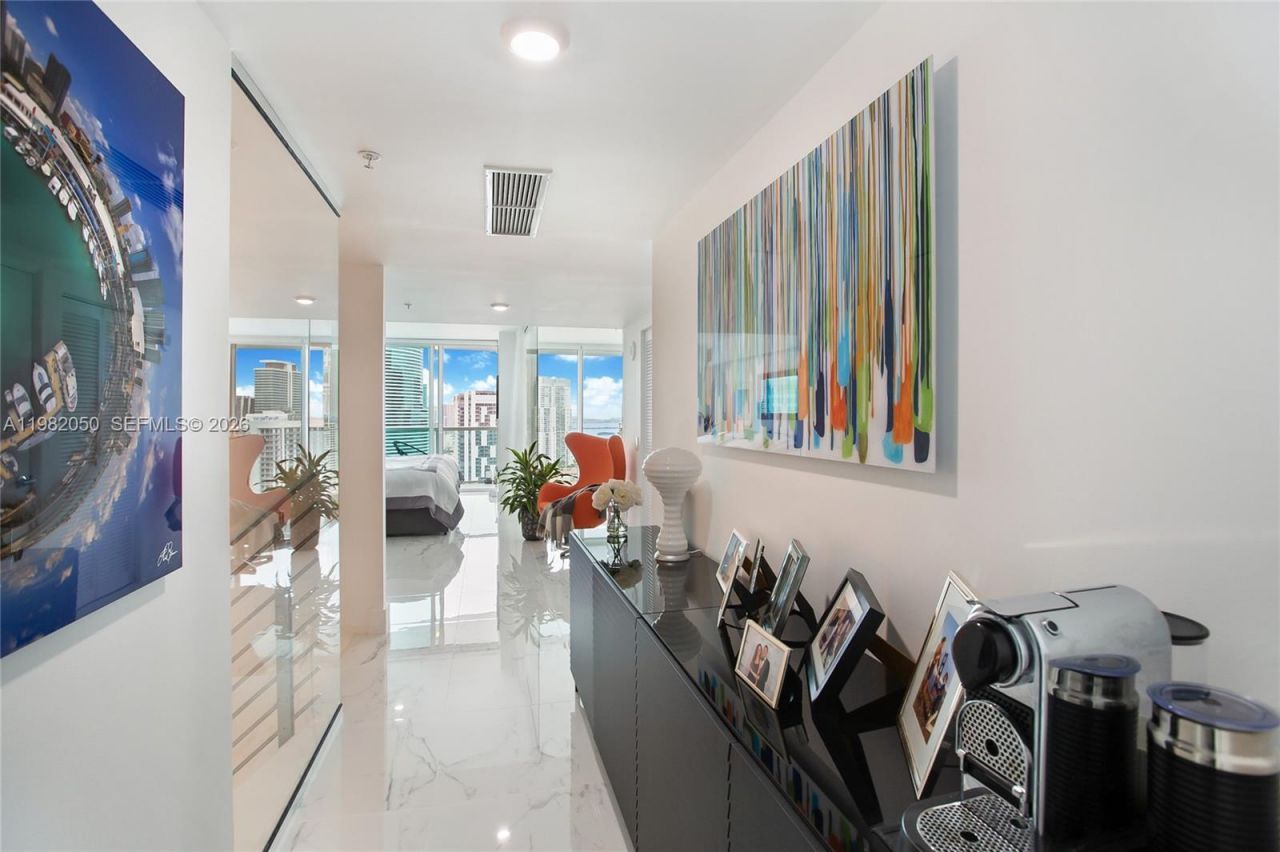 41 SE 5th St, Unit 2109, Miami, FL 33131 Photo