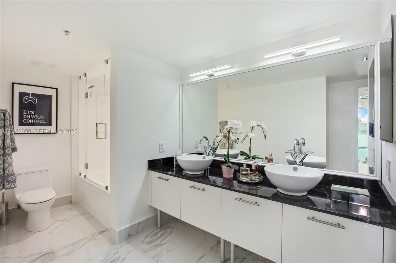 41 SE 5th St, Unit 2109, Miami, FL 33131 Photo