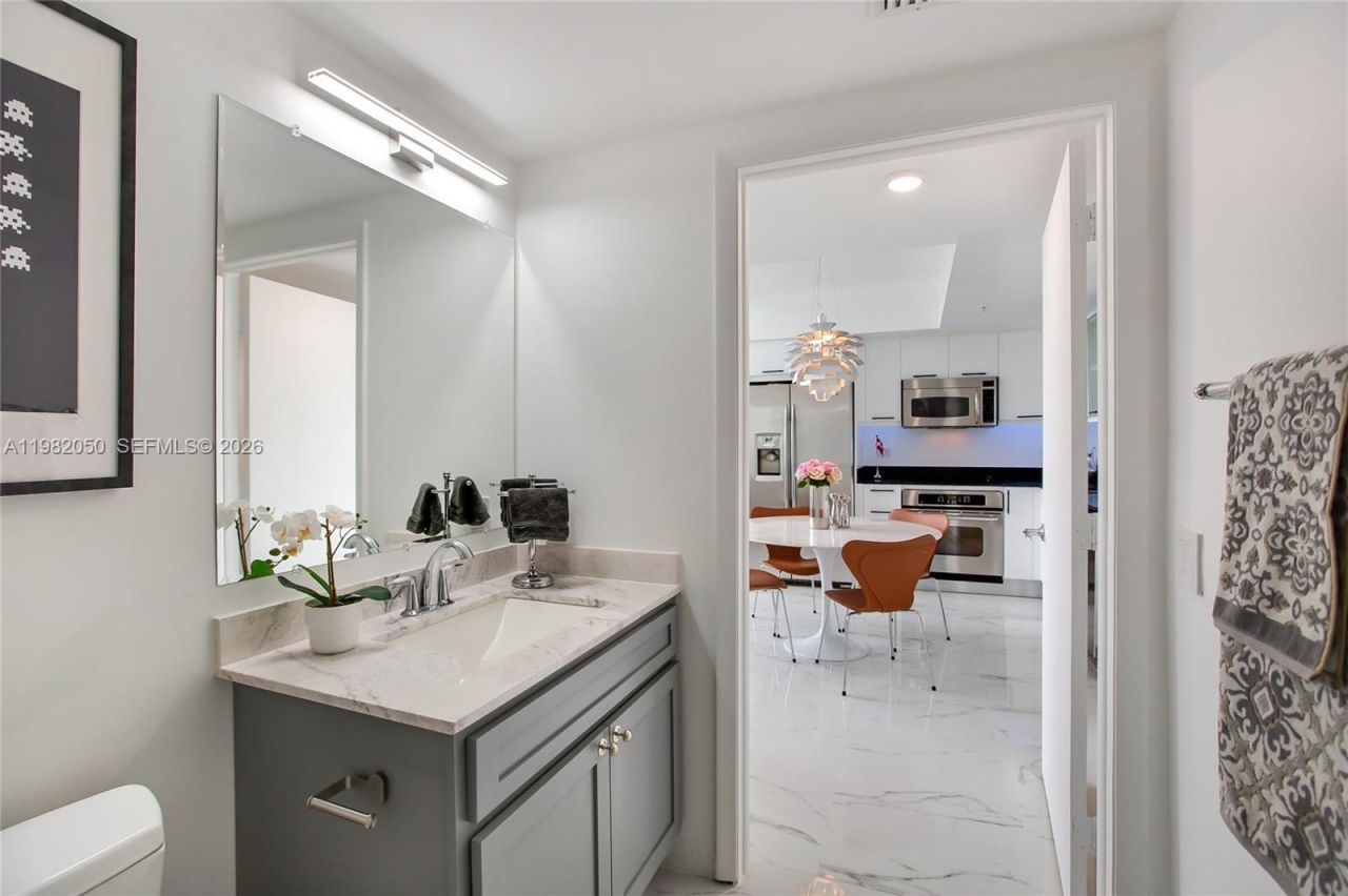41 SE 5th St, Unit 2109, Miami, FL 33131 Photo