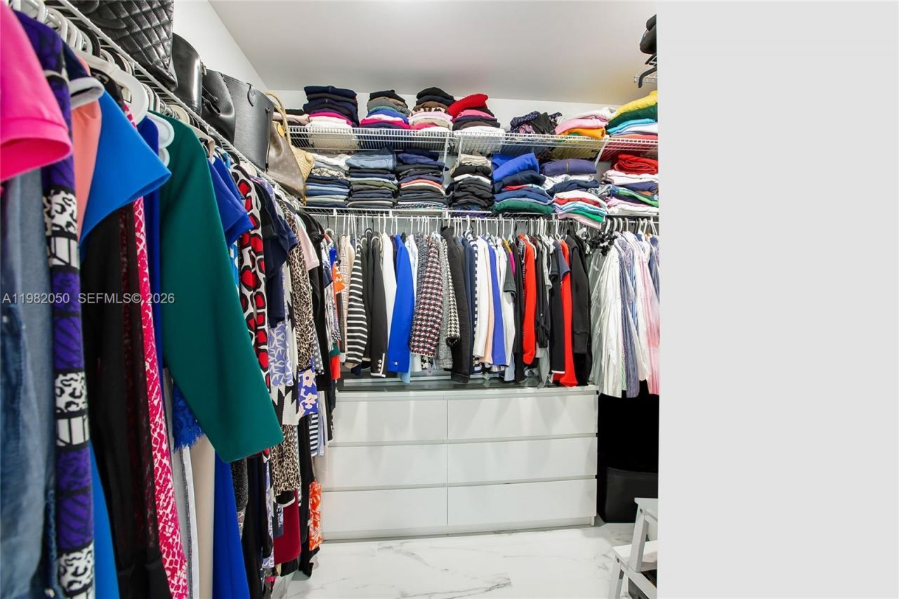41 SE 5th St, Unit 2109, Miami, FL 33131 Photo