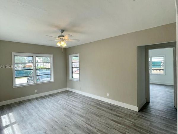 820 SE 12th St, Unit 1, Fort Lauderdale, FL 33316