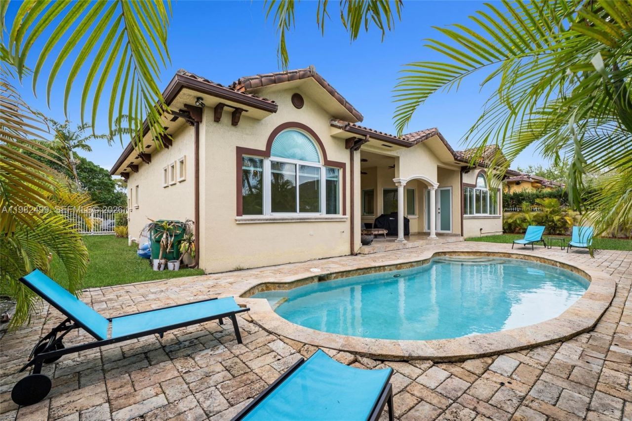 2665 NW 100th Ave, Doral, FL 33172 Photo