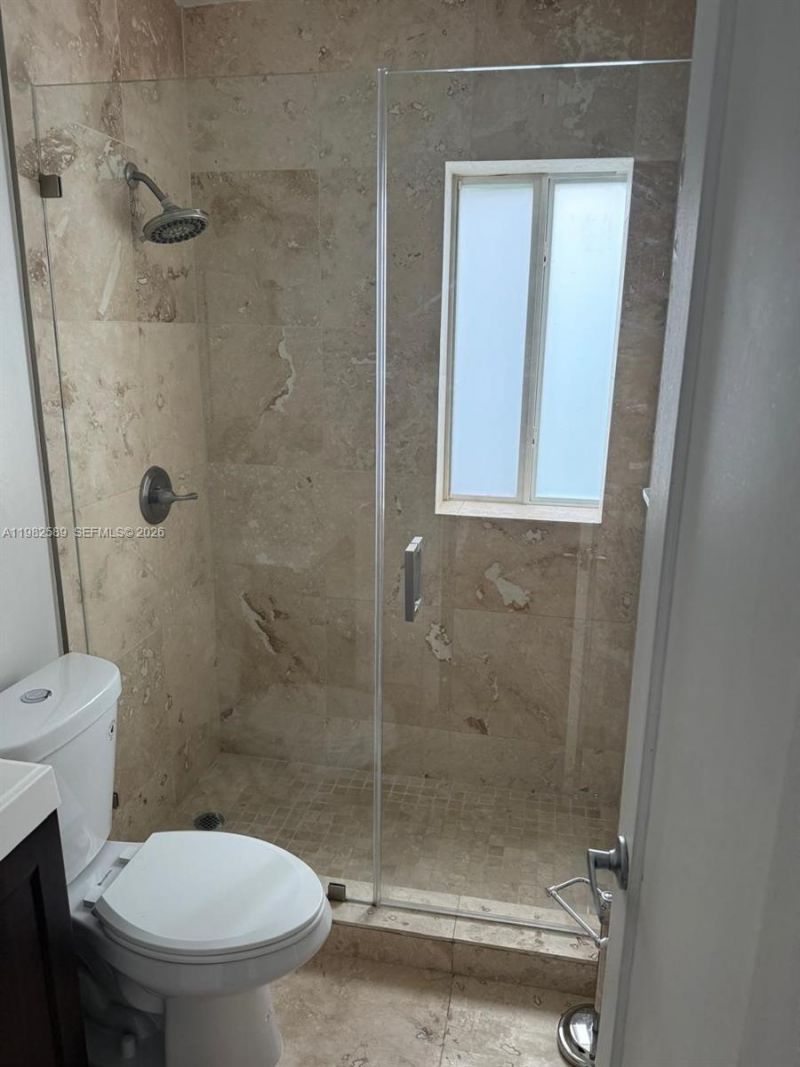 1015 NE 112th St, Biscayne Park, FL 33161 Photo