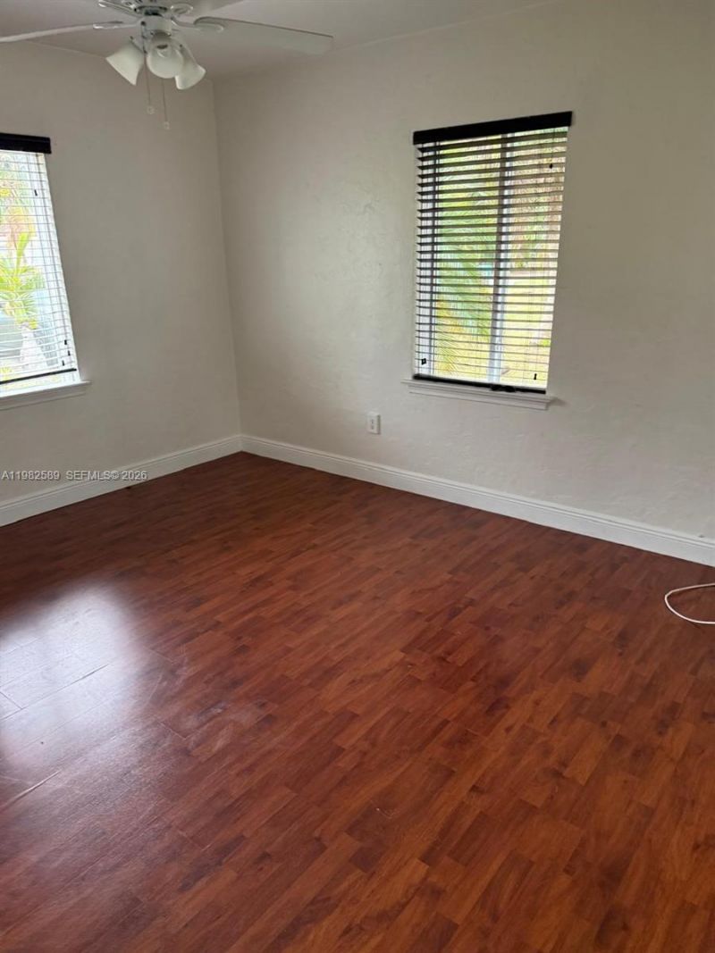 1015 NE 112th St, Biscayne Park, FL 33161 Photo