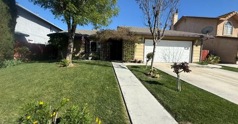 558 Cedarwood Ct, Los Banos, CA 93635 Photo
