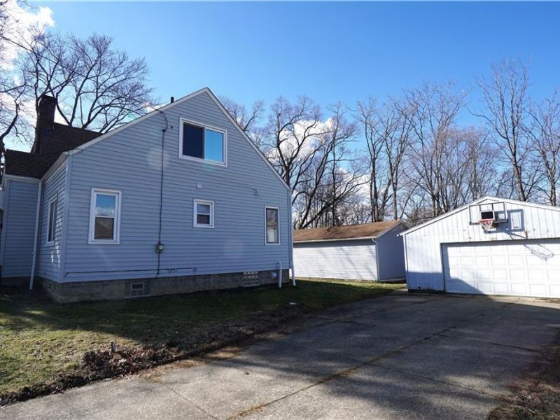 1448 Creighton Avenue, Akron, OH 44310 Photo 4