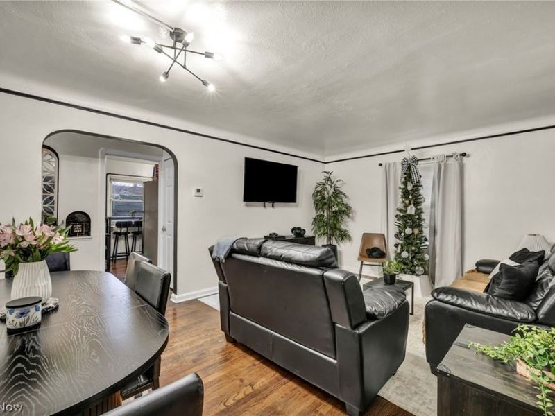 9410 Beech Avenue, Brooklyn, OH 44144 Photo 10