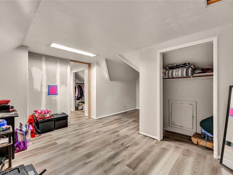 9410 Beech Avenue, Brooklyn, OH 44144 Photo 24