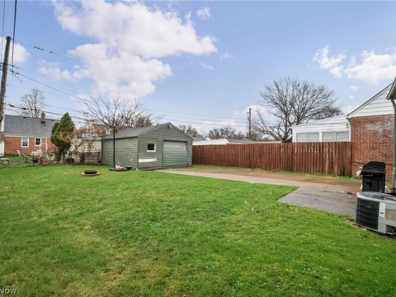 9410 Beech Avenue, Brooklyn, OH 44144 Photo 37