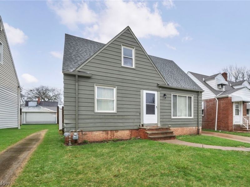 9410 Beech Avenue, Brooklyn, OH 44144 Photo 4