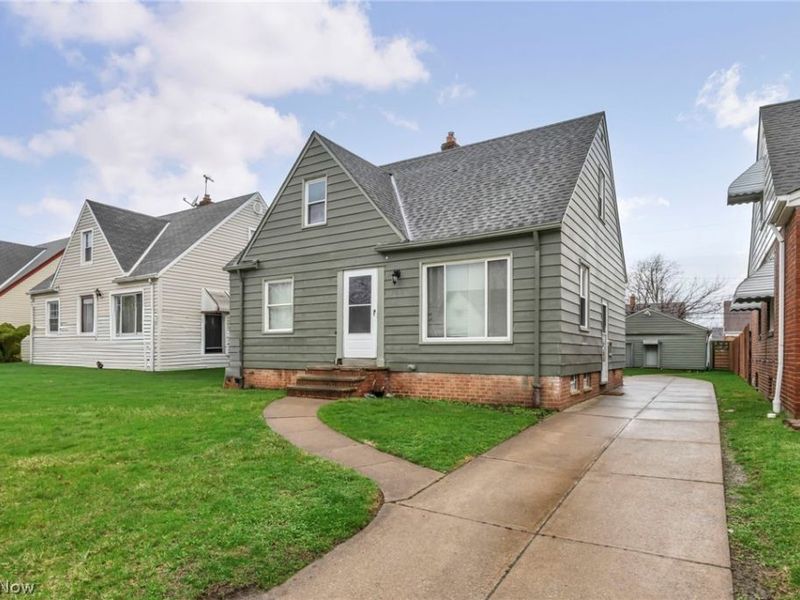 9410 Beech Avenue, Brooklyn, OH 44144 Photo 5