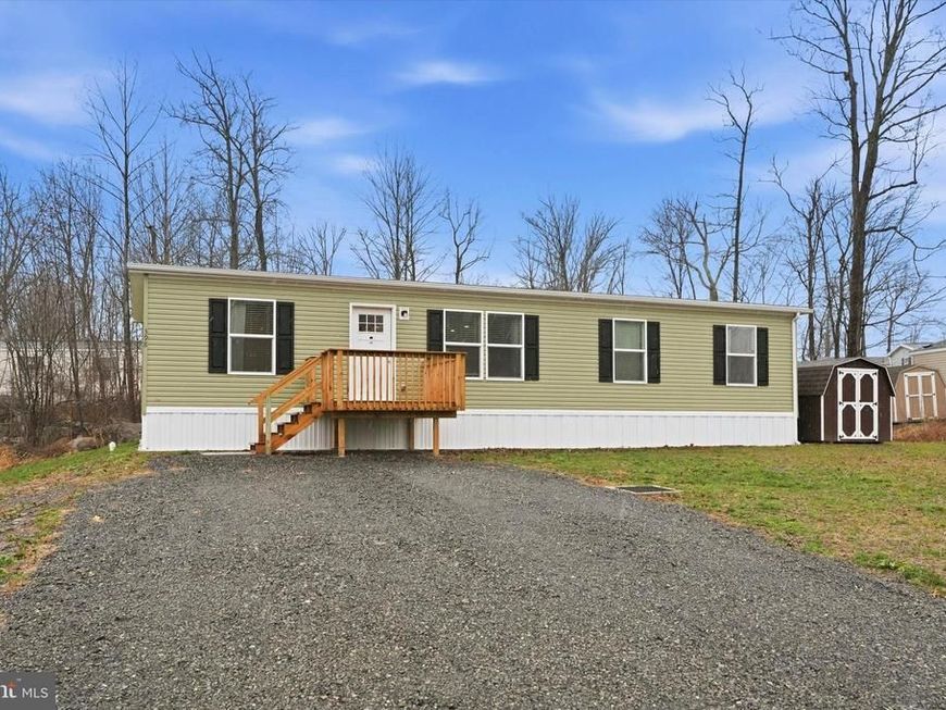 398 Laurel Run Drive, Quakertown, PA 18951 Main Photo