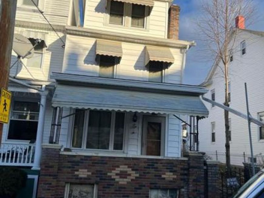 321 S Vine Street , Mount Carmel, PA 17851 Main Photo