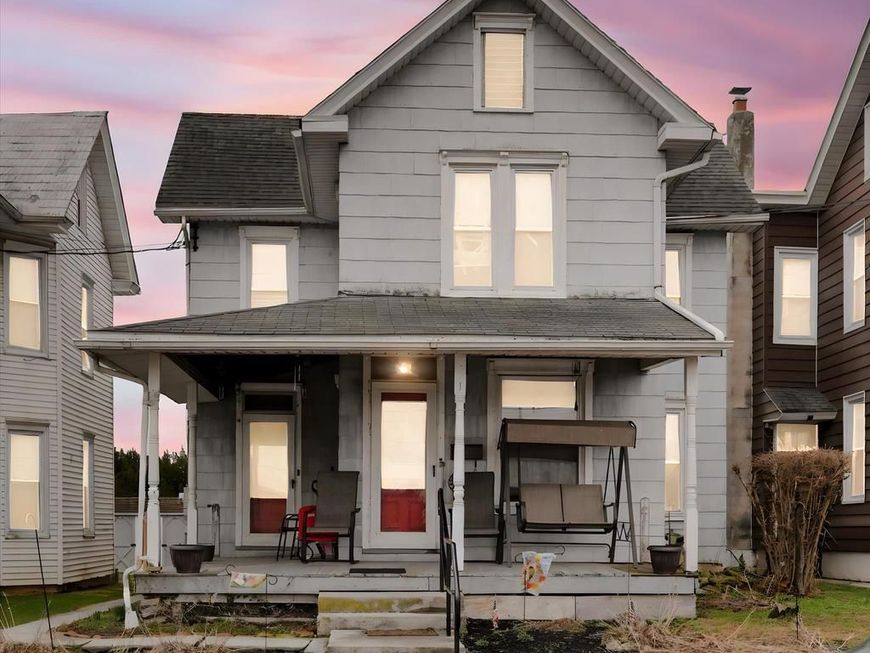 28 S Roberts Avenue, New Holland, PA 17557 Main Photo